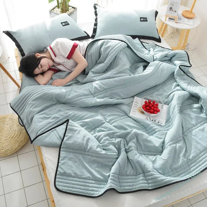Cooling Comforter — Lightweight, Breathable Blanket for Hot Sleepers & Night Sweats
